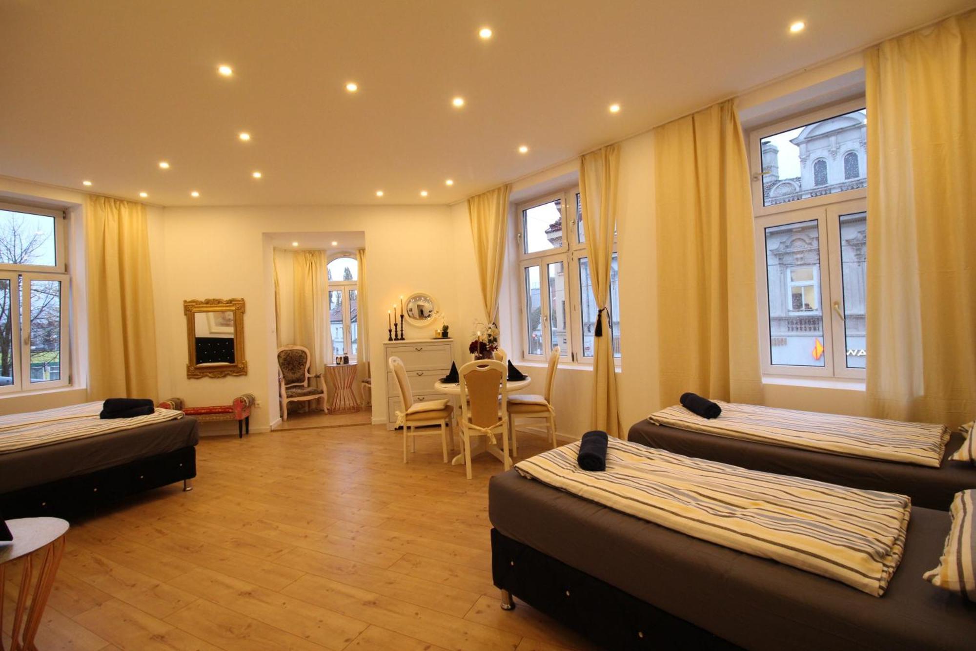 Disc Cozy Rooms In Liesing 비엔나 외부 사진